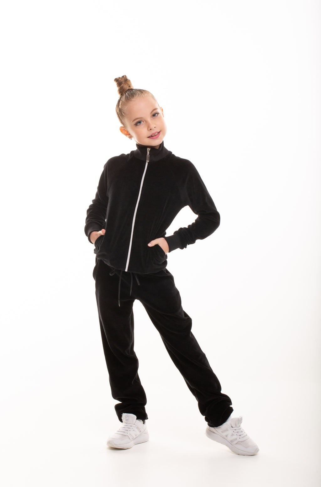Girl's Sportswear Set (Black Velour)