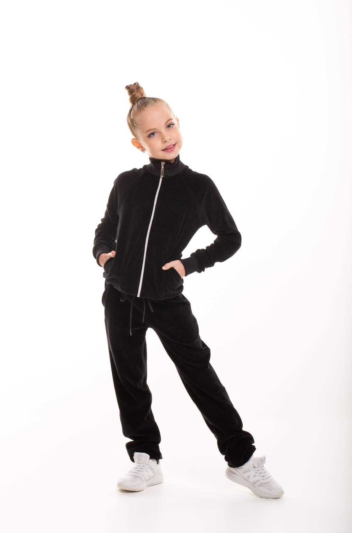Girl's Sportswear Set (Black Velour)