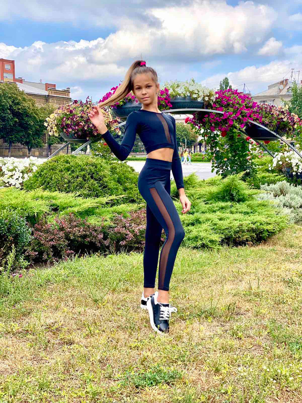 Long sleeve mesh top