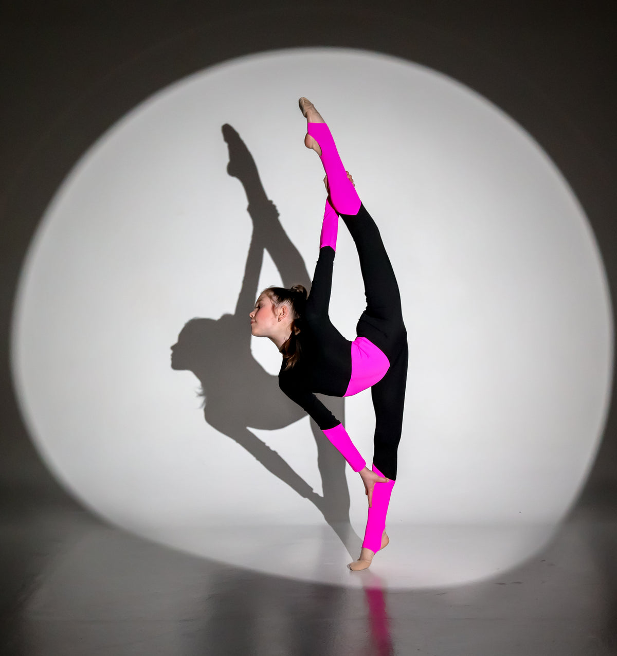 Long sleeve unitard with foot stirrups