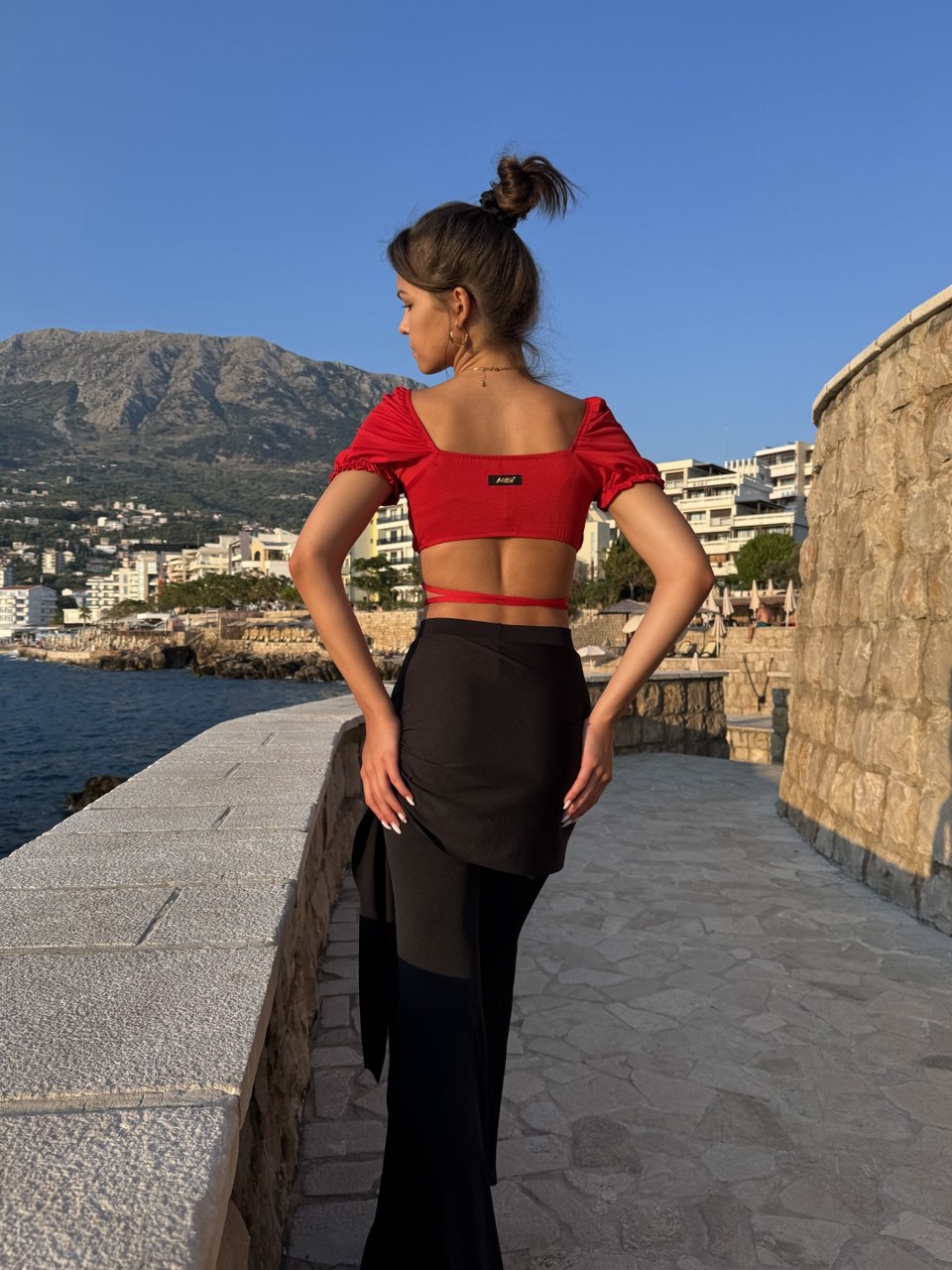 Short Puff Sleeve Top